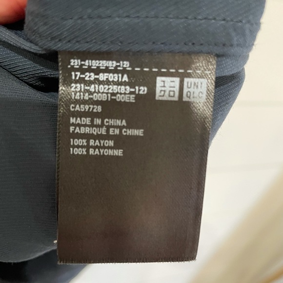 Uniqlo button up - Picture 3 of 3